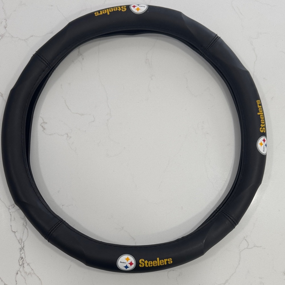 Steelers Black Steering Wheel Cover